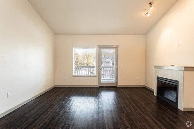 2BR,2BA-898SF