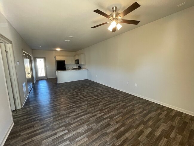 Photo - 1725 Spring Hill Pl