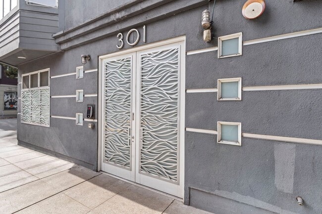 Photo - Lovely 2 Bed, 1.5 Bi-Level Hayes Valley Co... Unidad # 8