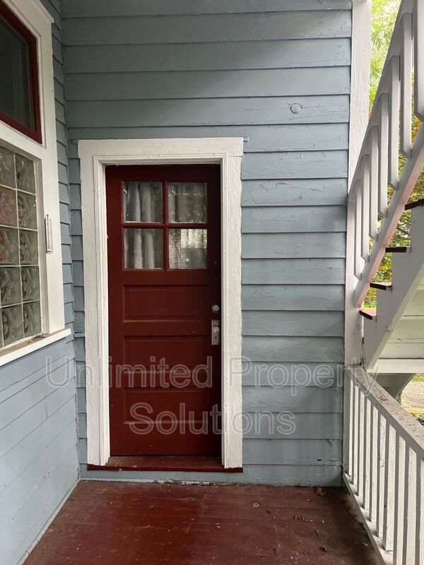 Photo - 419 S 3rd St