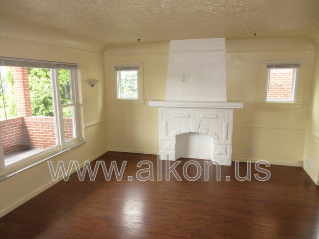 Photo - 1429 Brookline Blvd