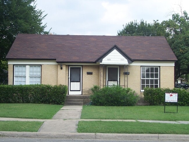 Photo - 5104 N Hall St Apartment