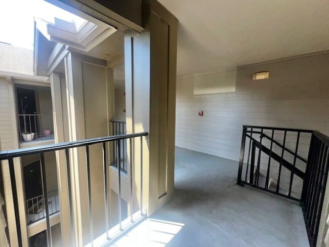Photo - NEW-Remodeled bathroom & kitchen! NEW VINYL PLANK flooring & fresh paint! 2 bedroom 1 bath condo ...