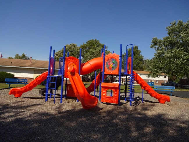 Lincolnwood Apartments