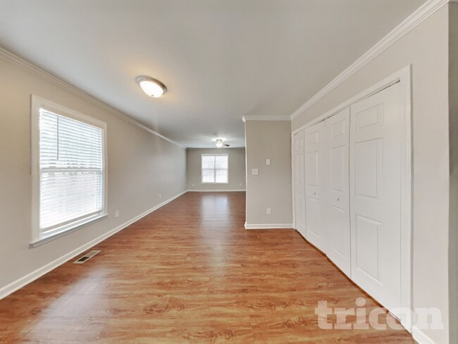 Photo - 1004 Girder Ct