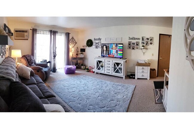 Photo - IMPERIAL LANE