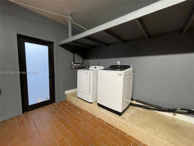 Photo - 16820 NW 79th Pl