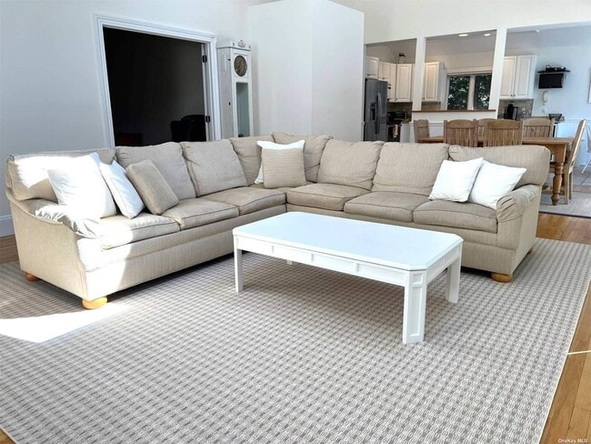 Photo - 43 Bridle Path