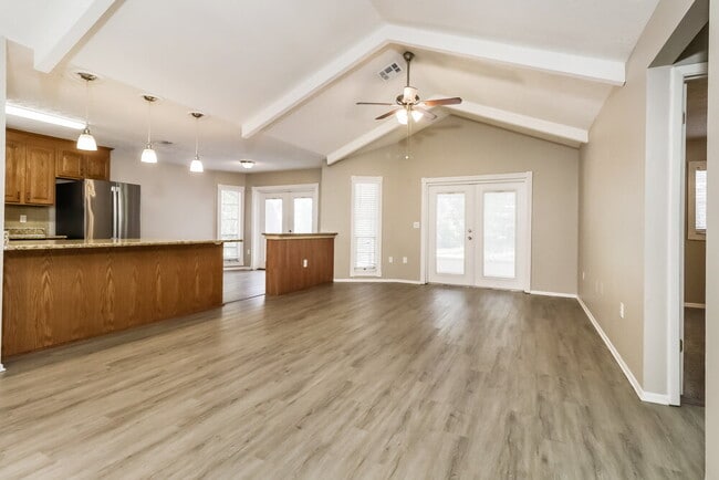 Photo - 13403 Woodward Dr