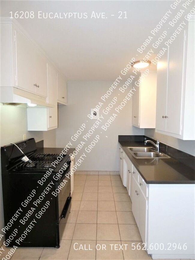 Photo - 16208 Eucalyptus Ave Apartamento Unidad 21