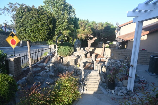 Photo - 920 W Adams Ave