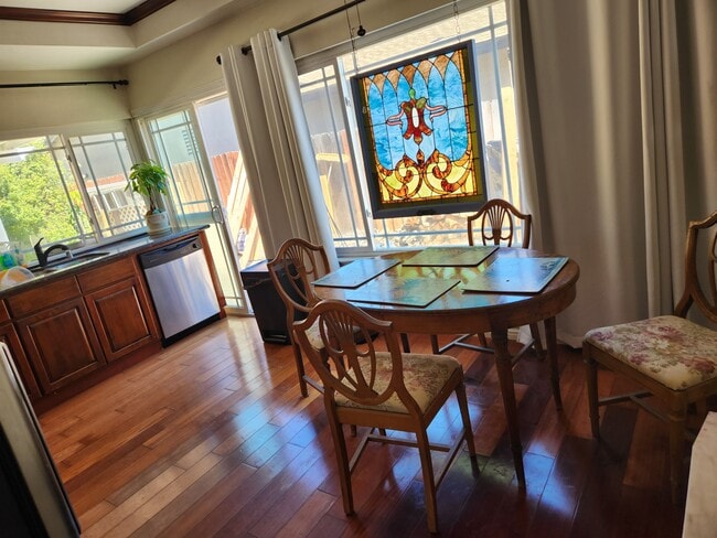 Photo - 23902 Rosehedge St