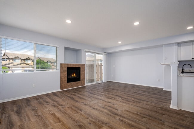 Photo - 2061 Furman Point