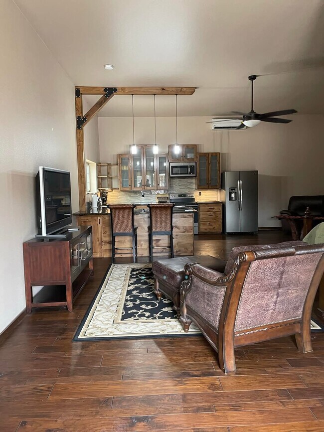 Photo - 4212 Meridian Rd