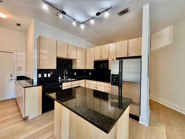 Photo - 1 Bedroom Condo Downtown! Unit 104