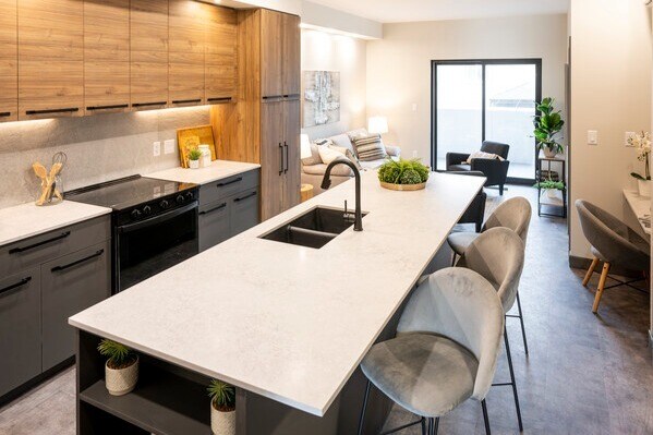 Photo - Mission Landing