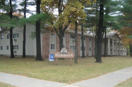 Oakwood Apartments - Oakwood Apartments