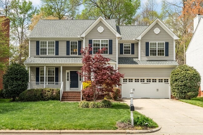 Building Photo - Spacious 5-Bedroom Home with Screened Porch and Office
