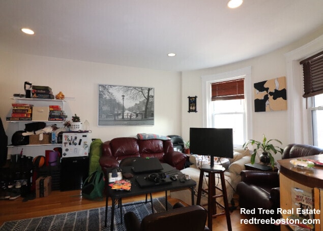 Photo - 69 Babcock St Unit 2