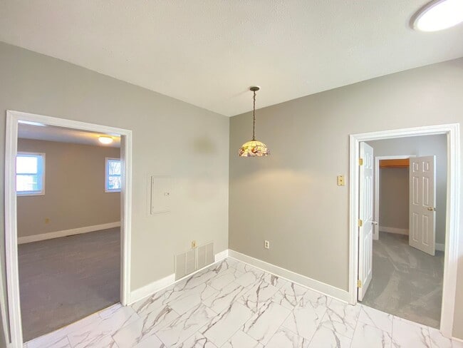 Photo - 7 Commercial St Unit A