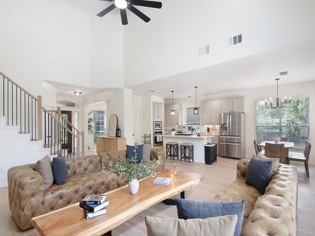 Building Photo - 11 Barlow Ct