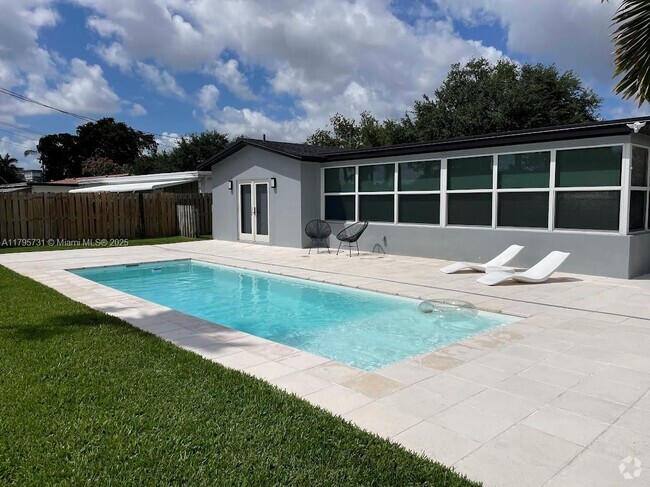 Building Photo - 401 S Highland Dr Rental