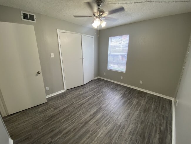 Photo - Edinburg Place Apartments