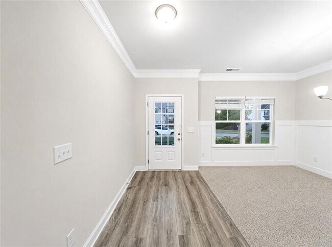 757 Laurel Cove