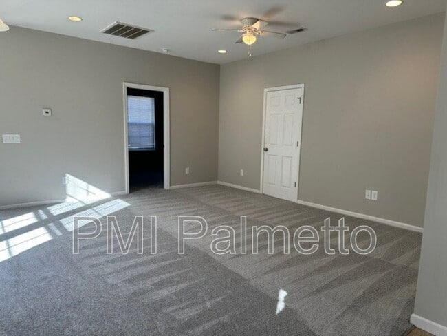 Photo - 109 Fairview Park Dr