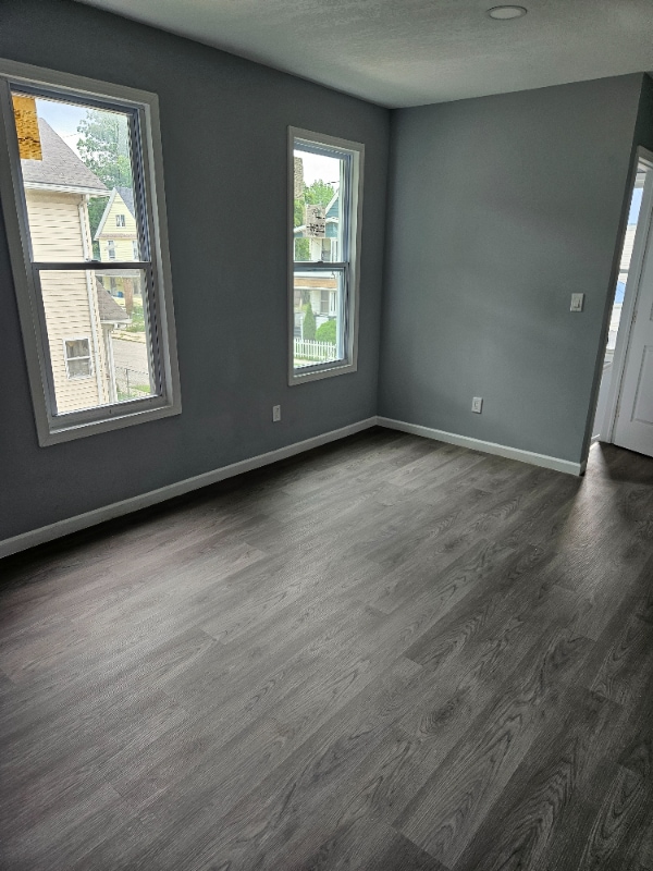 Photo - 1002 E 76th St Apartamento Unidad DOWN