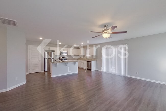 Photo - 210 Western Red Cedar Dr