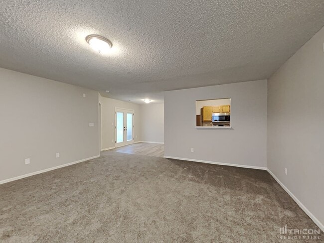 Photo - 1679 Long Lake Dr