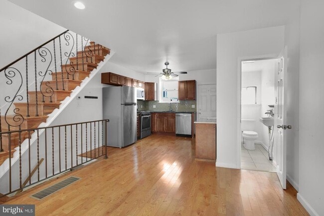 Photo - 2215 S Hicks St