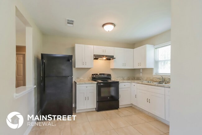 Photo - 8006 Lynette St