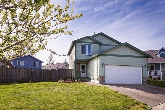Building Photo - 3 Bedroom 2.5 Bathroom home in Cul-de-sac