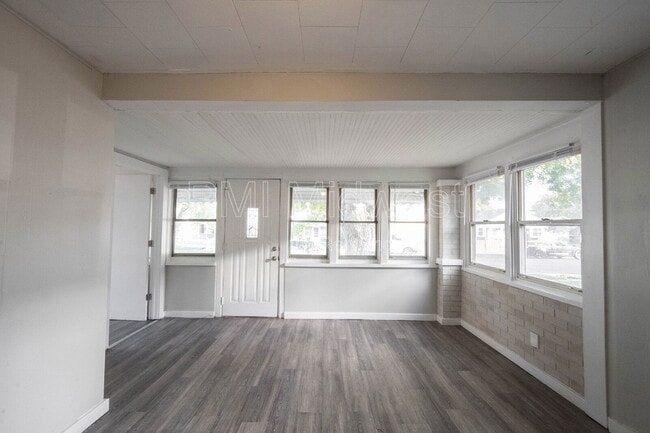 Photo - 3907 Hoyt Ave