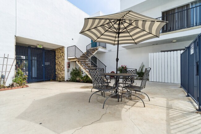 Crown Valley Apartments
