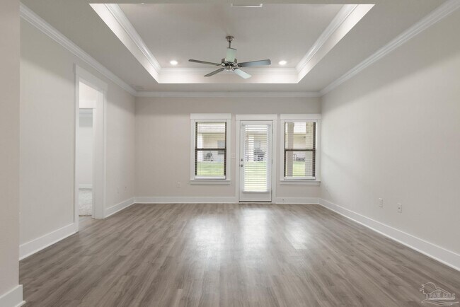 Photo - 722 Canary Ct