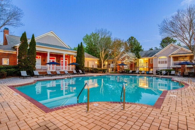 Building Photo - Veranda Knolls Rental
