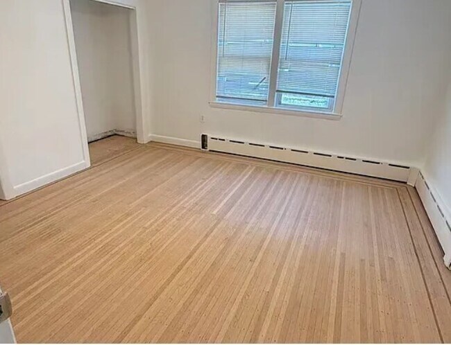 Photo - 289 Milton St Unit 1