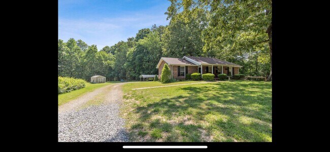 Photo - 1820 Whispering Hills Trl House