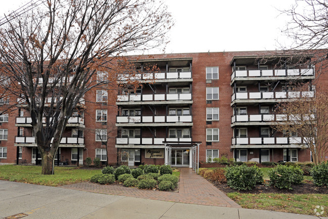 Building Photo - 1910 Parsons Blvd Rental