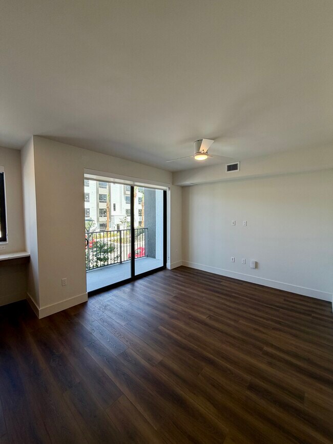 2804 NW 2nd St Unit S2