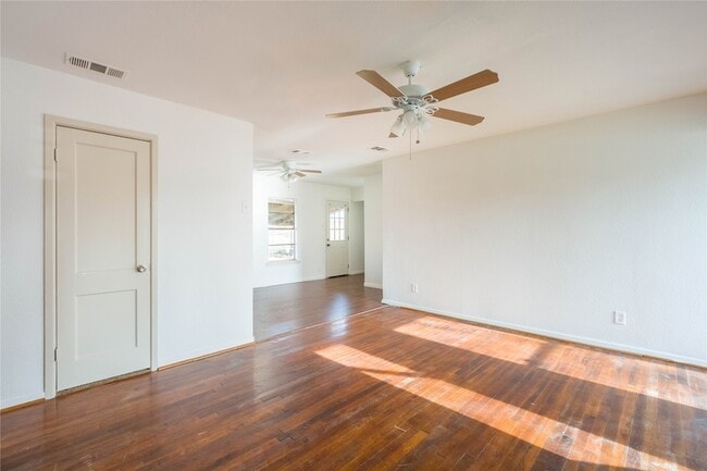 Photo - 2145 Sharon Dr