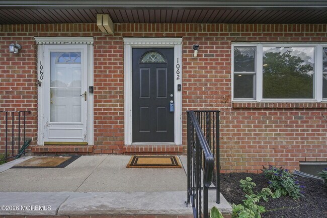 1062 Cheryl Ct
