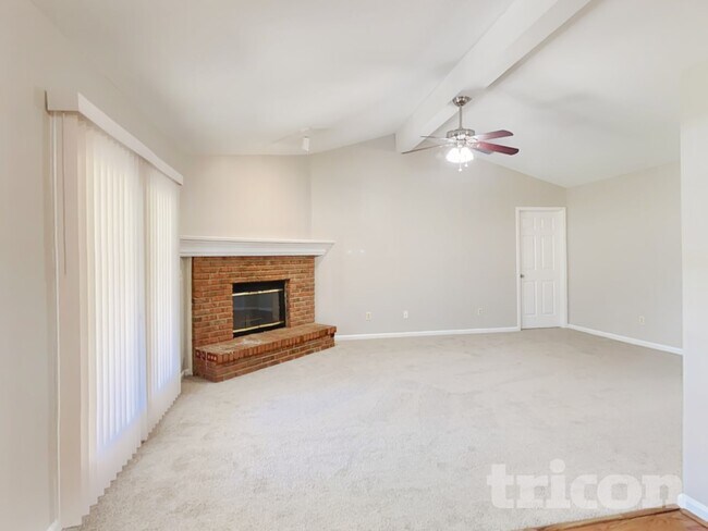 Photo - 4399 Princess Labeth Ct W