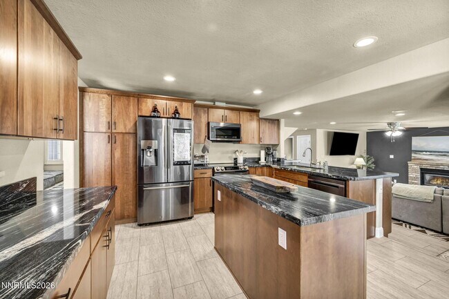 Photo - 5045 Pradera St