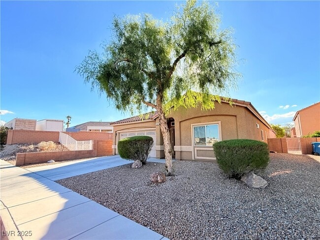 Building Photo - 6041 S Rosanna St