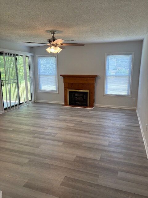 Photo - 143 W Victoria Ct Unit Apt A