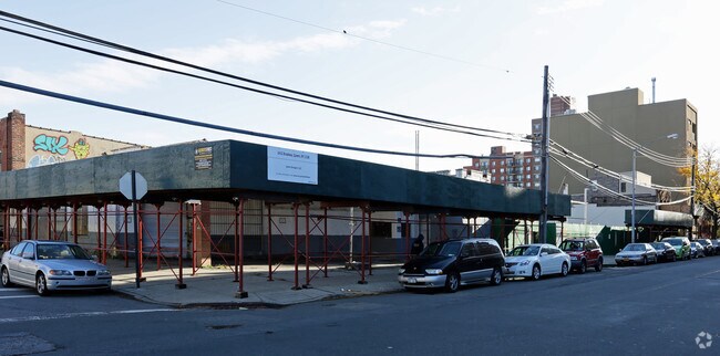 Photo - 1401 Broadway